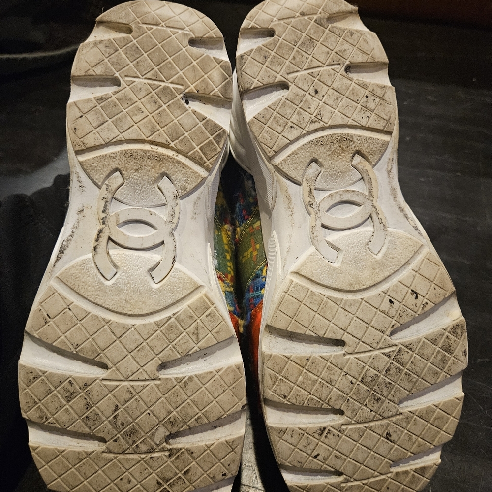 Chanel Tweed Multicolor Limited Edition Size 38.5.  Veey Nice - Picture 5 of 6